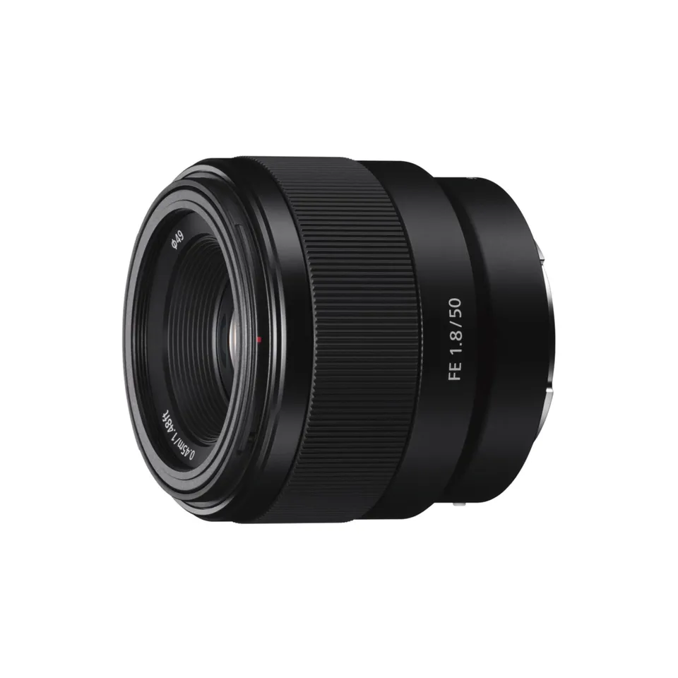 sony-sel50f18f-obiettivo-50mm-f-1-8-full-frame-per-e-mount-bokeh-morbido-perfett image 1