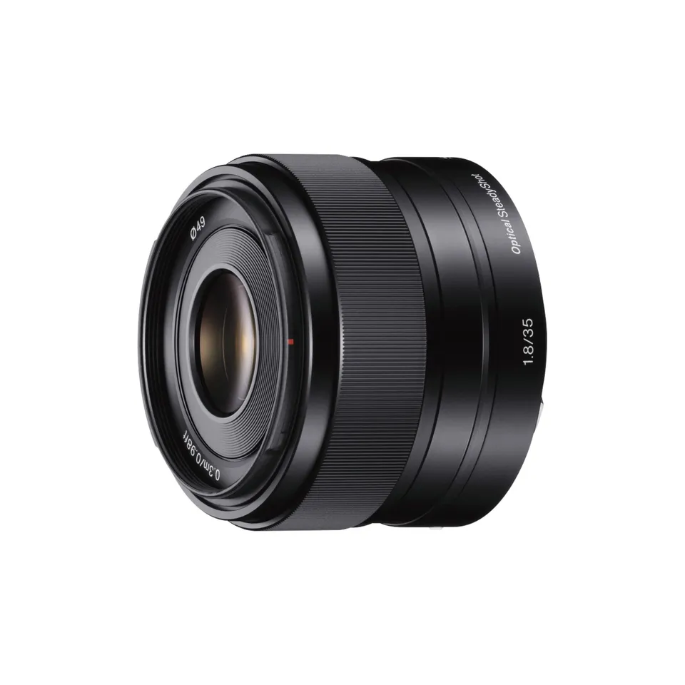 sony-sel35f18-obiettivo-grandangolare-35mm-f-1-8-aps-c-con-oss-per-e-mount image 1
