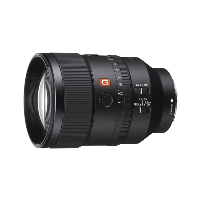 sony-sel135f18gm-obiettivo-135mm-f1-8-g-master-full-frame-e-mount-a7-aps-c image 1