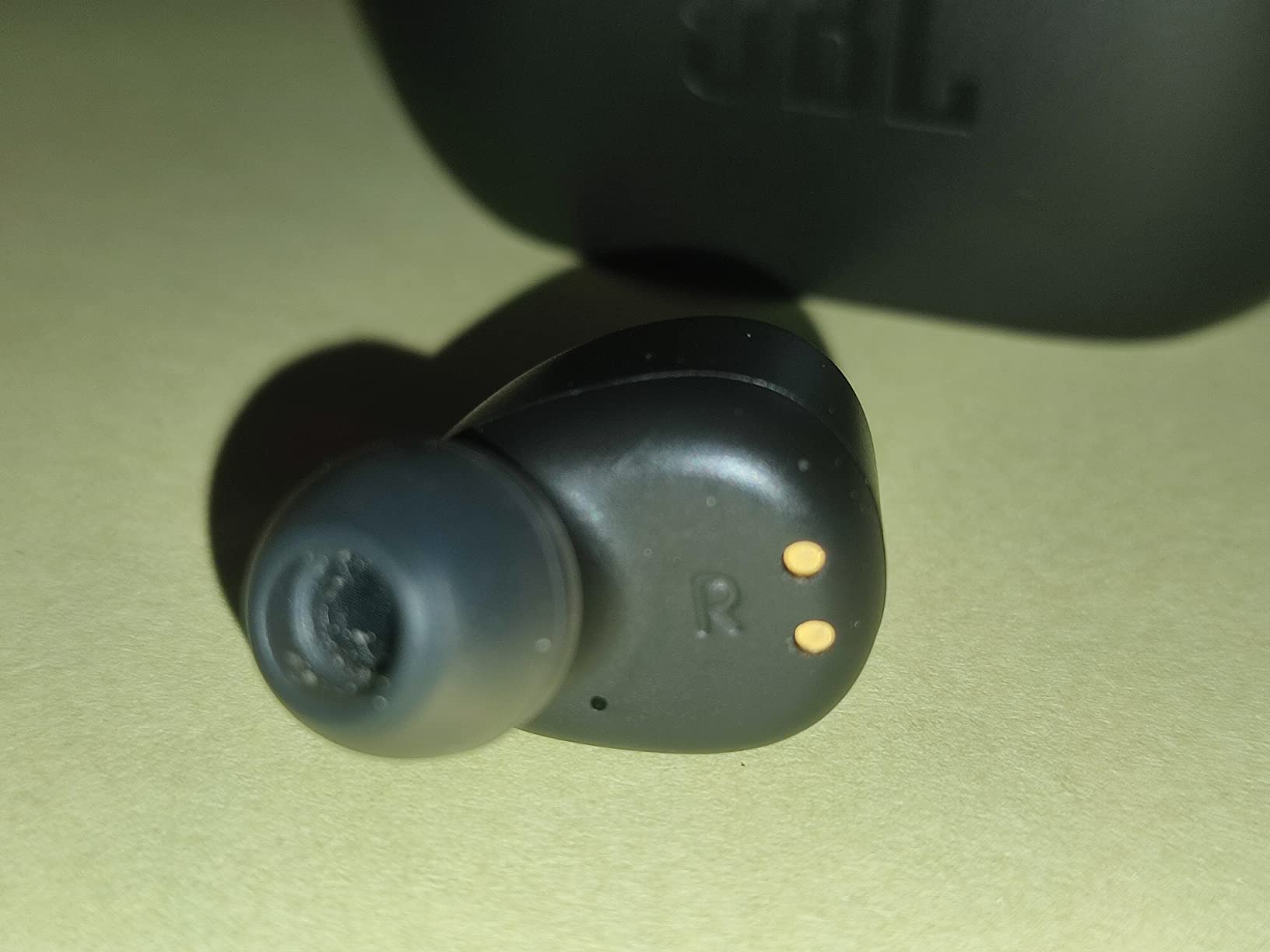 Un auricolare ha smesso di funzionare