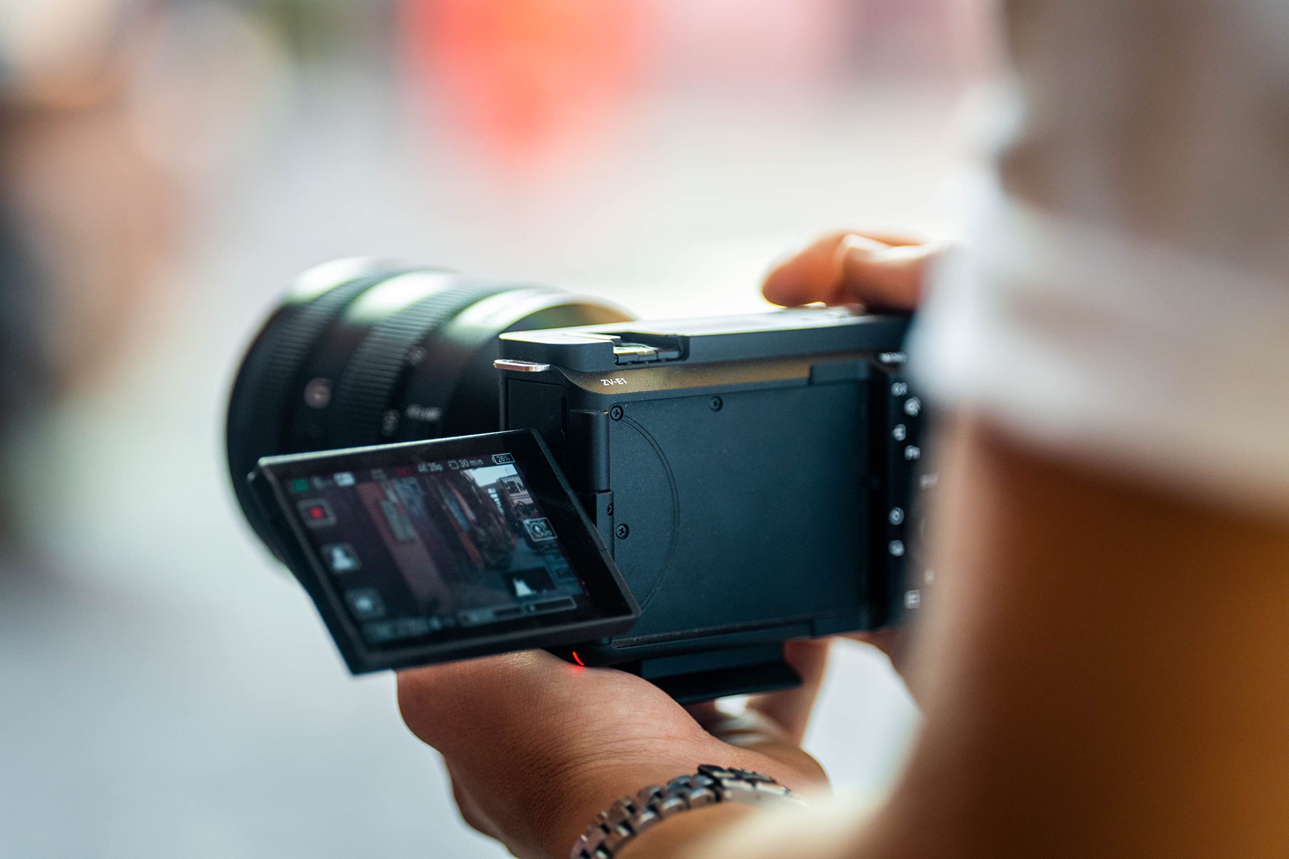 sony-zv-e1-vlog-camera-full-frame-con-obiettivo-intercambiabile image 2