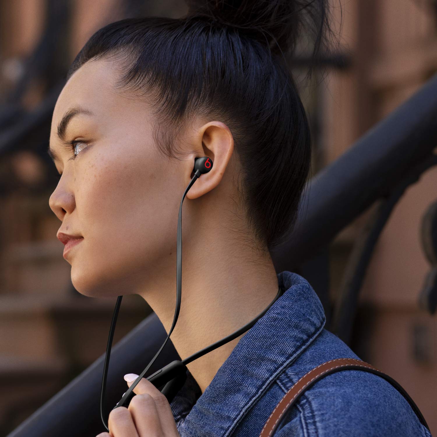 beats-flex-auricolari-wireless-in-ear-con-chip-w1-nero image 2
