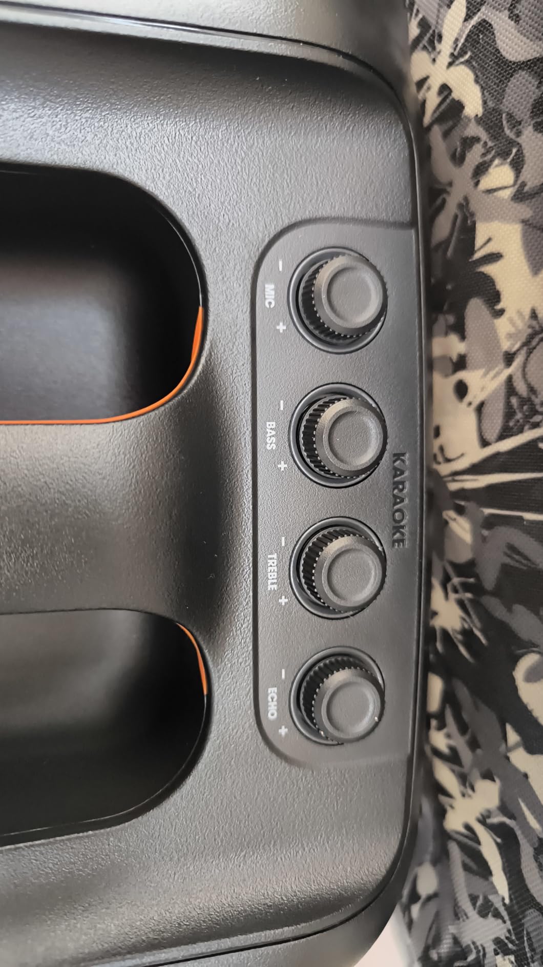 Buon speaker