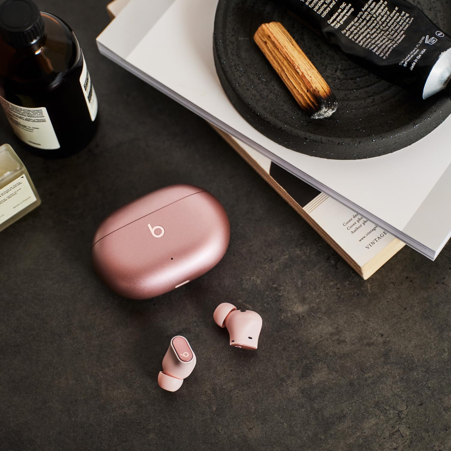 beats-studio-buds-2023-true-wireless-cancellazione-rumore-compatibilit-apple-and image 6