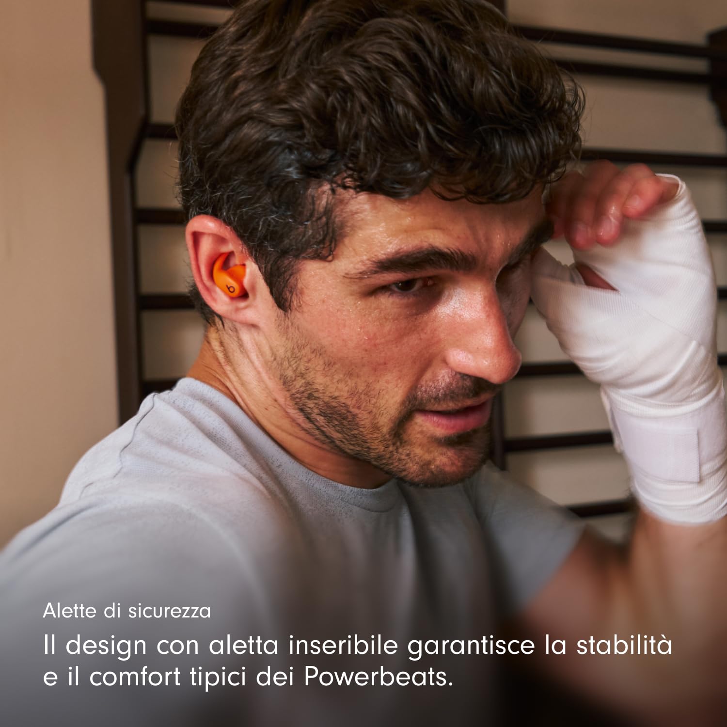 beats-powerbeats-fit-auricolari-wireless-anc-ipx4-arancione image 4