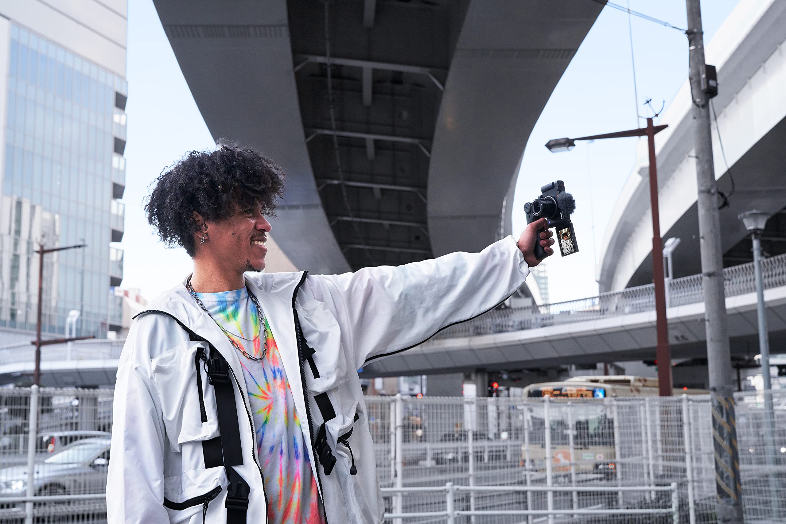sony-zv-1-fotocamera-vlog-4k-con-lcd-orientabile-microfono-direzionale-real-time image 2
